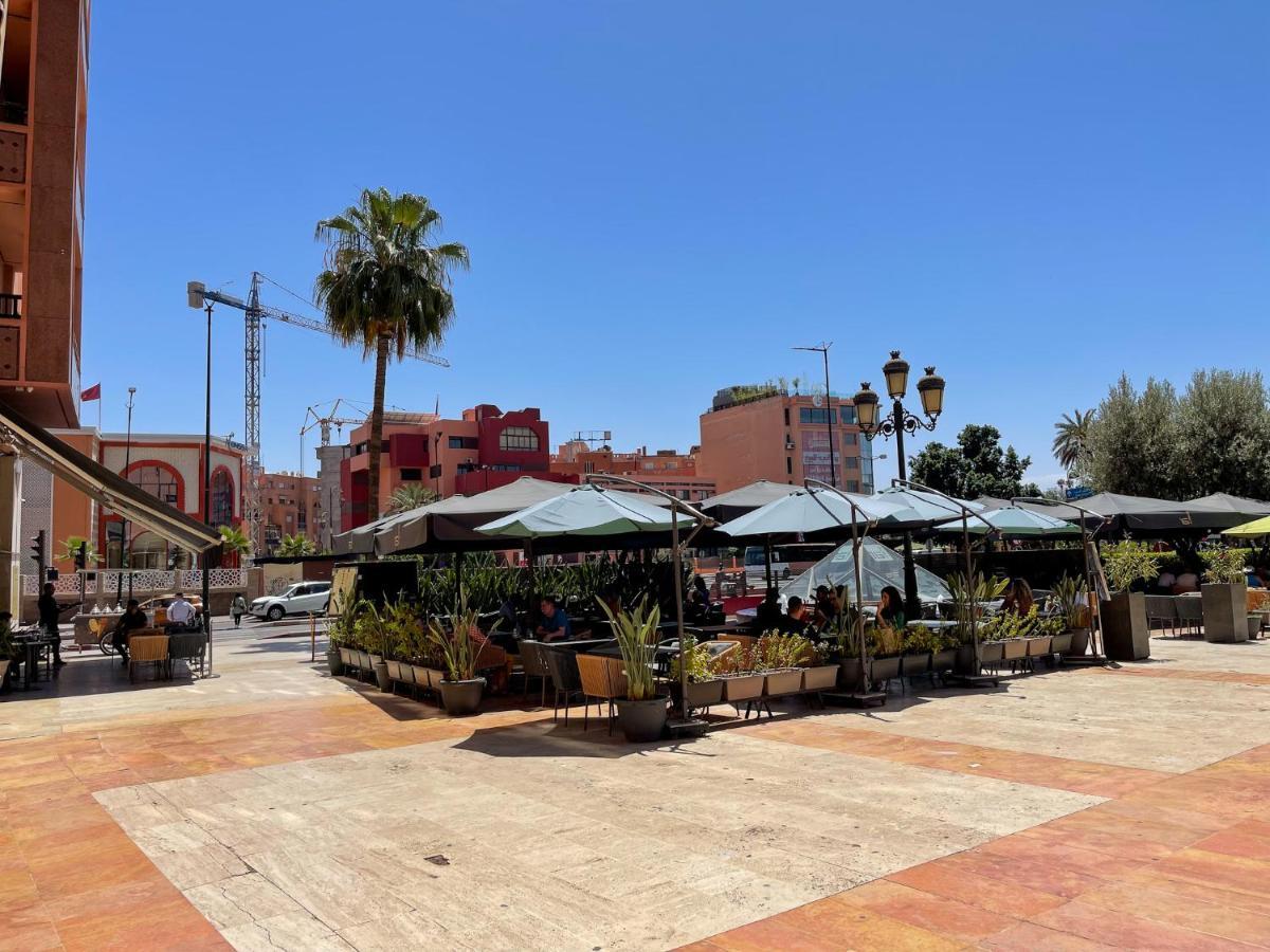 Appartement Chic Gueliz Plaza Avec Vue Marrakesh Exteriör bild