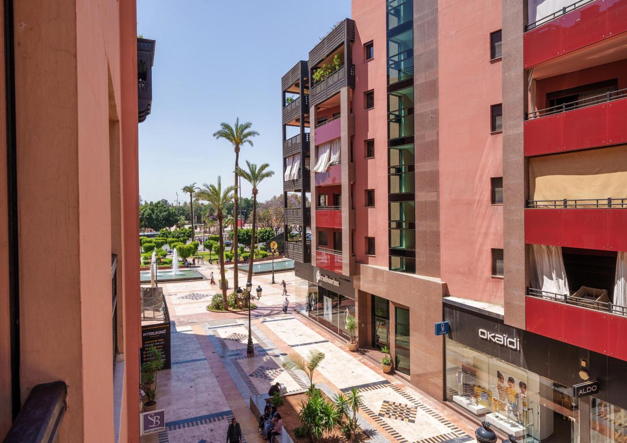 Appartement Chic Gueliz Plaza Avec Vue Marrakesh Exteriör bild