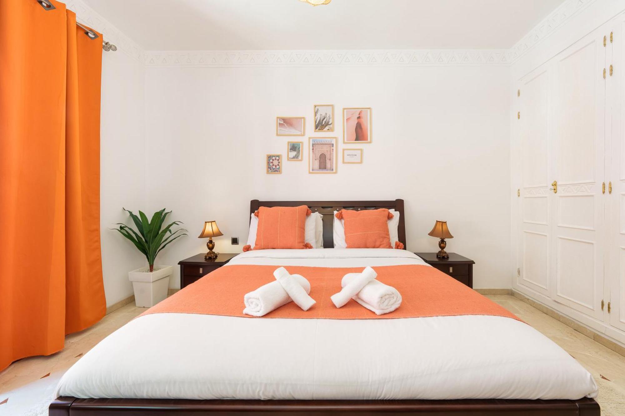 Appartement Chic Gueliz Plaza Avec Vue Marrakesh Exteriör bild